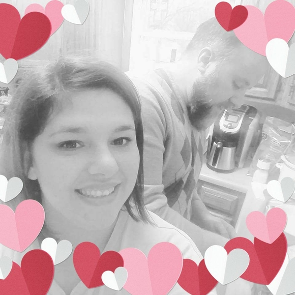 Meet your Posher, Cassie - Picture 1 of 1